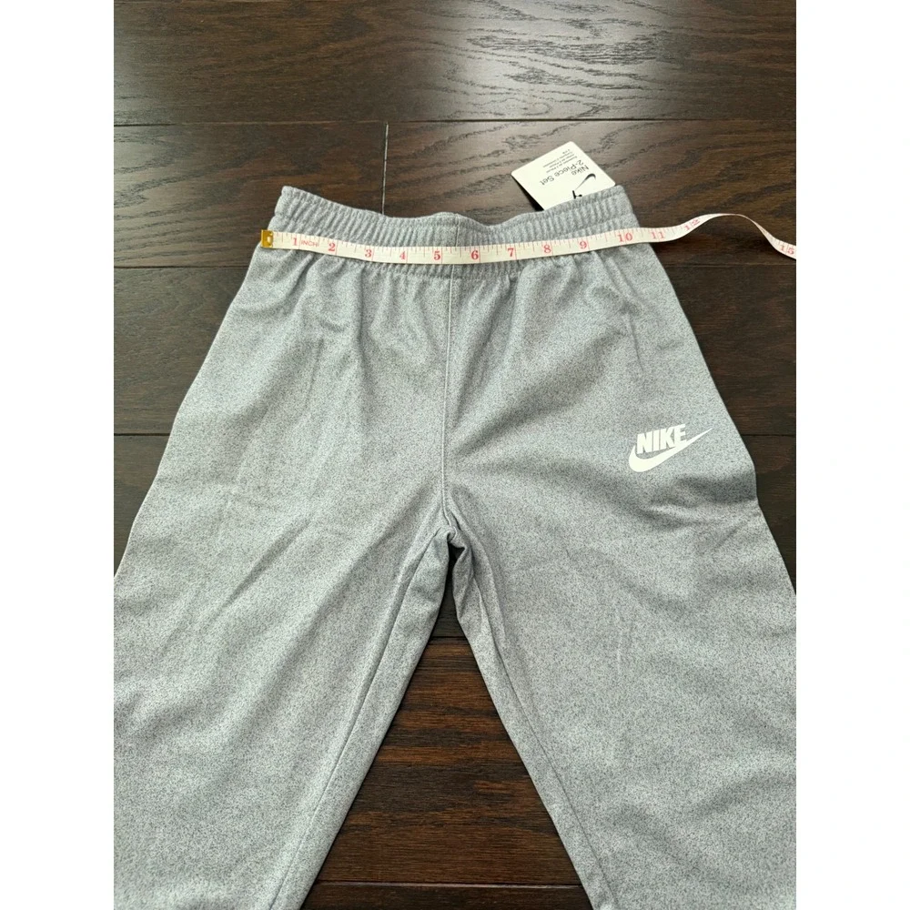 Nike Kids Grey Heathered Tracksuit 2-Piece Set Jacket and Joggers Size7 L 6-7YRS